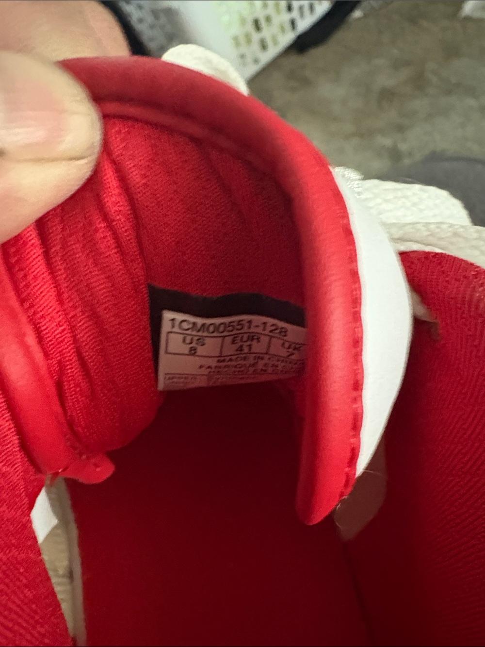 Fila White Sneakers with Red Collar - Picture 2 of 4